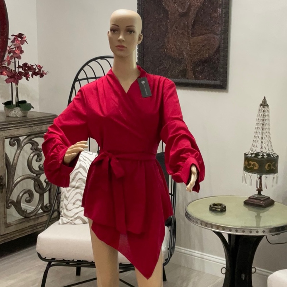 Red Wrap Tunic size XL. NWT - Picture 2 of 9